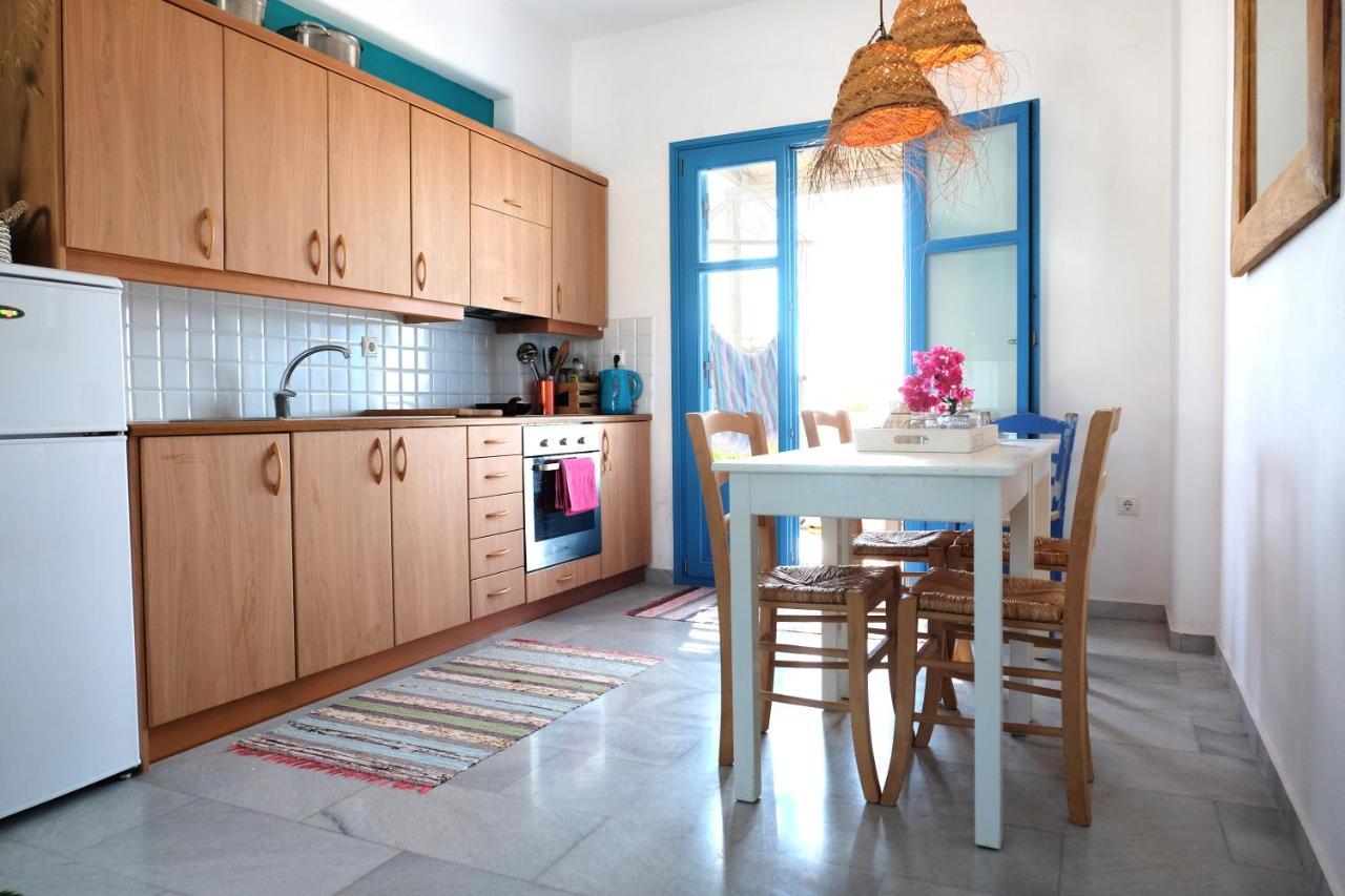 Paros Book'Inn ปิโซ ลิวาดิ ภายนอก รูปภาพ