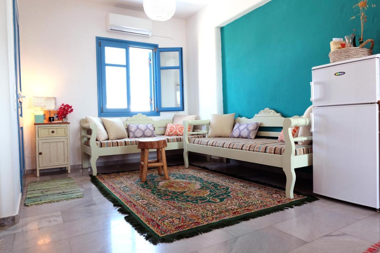 Paros Book'Inn ปิโซ ลิวาดิ ภายนอก รูปภาพ