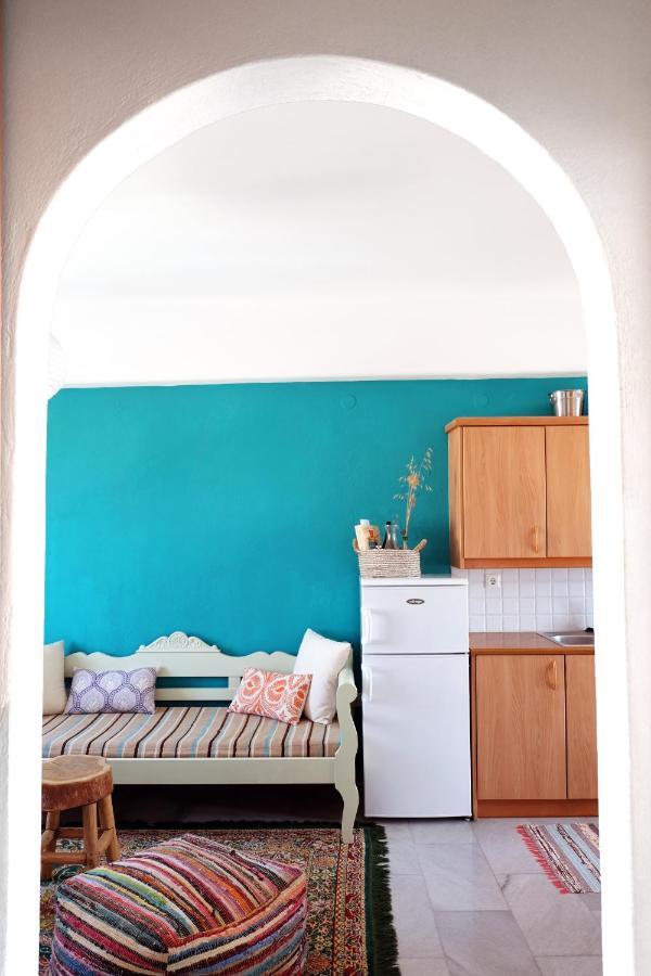 Paros Book'Inn ปิโซ ลิวาดิ ภายนอก รูปภาพ